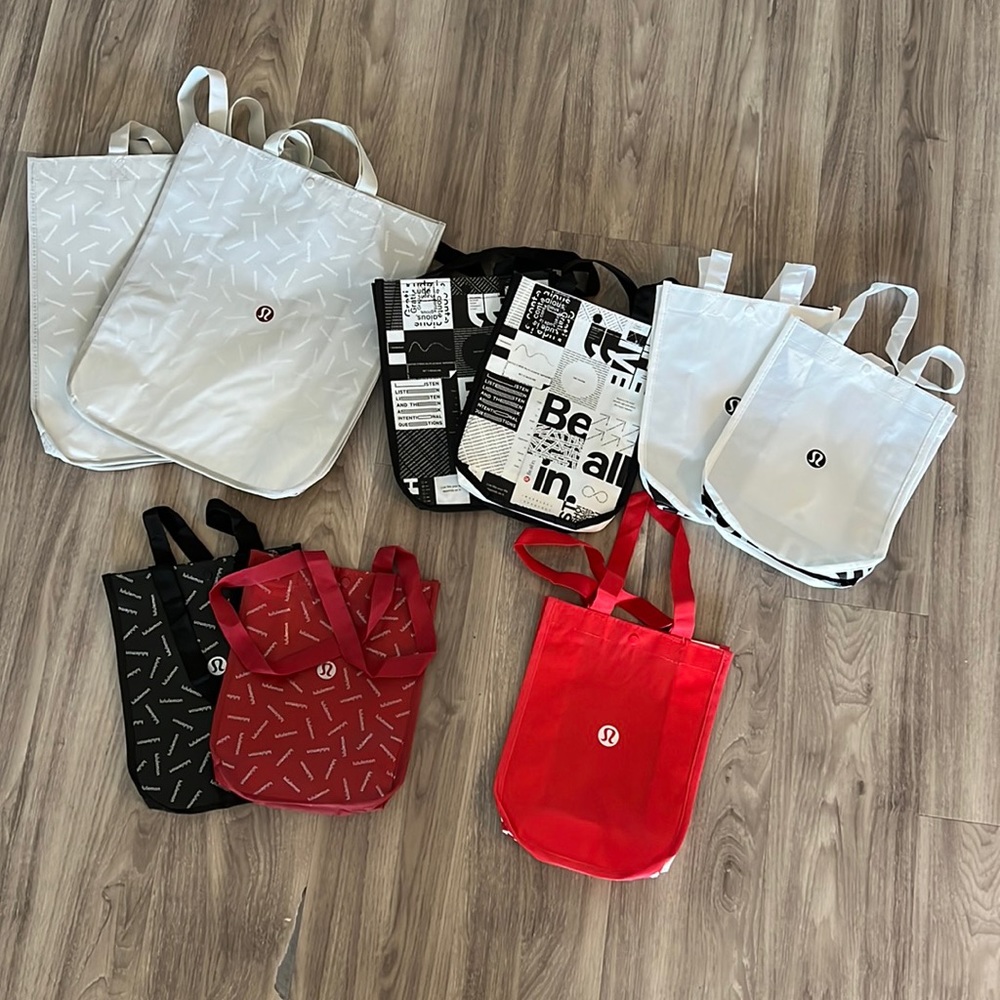 Lululemon bags